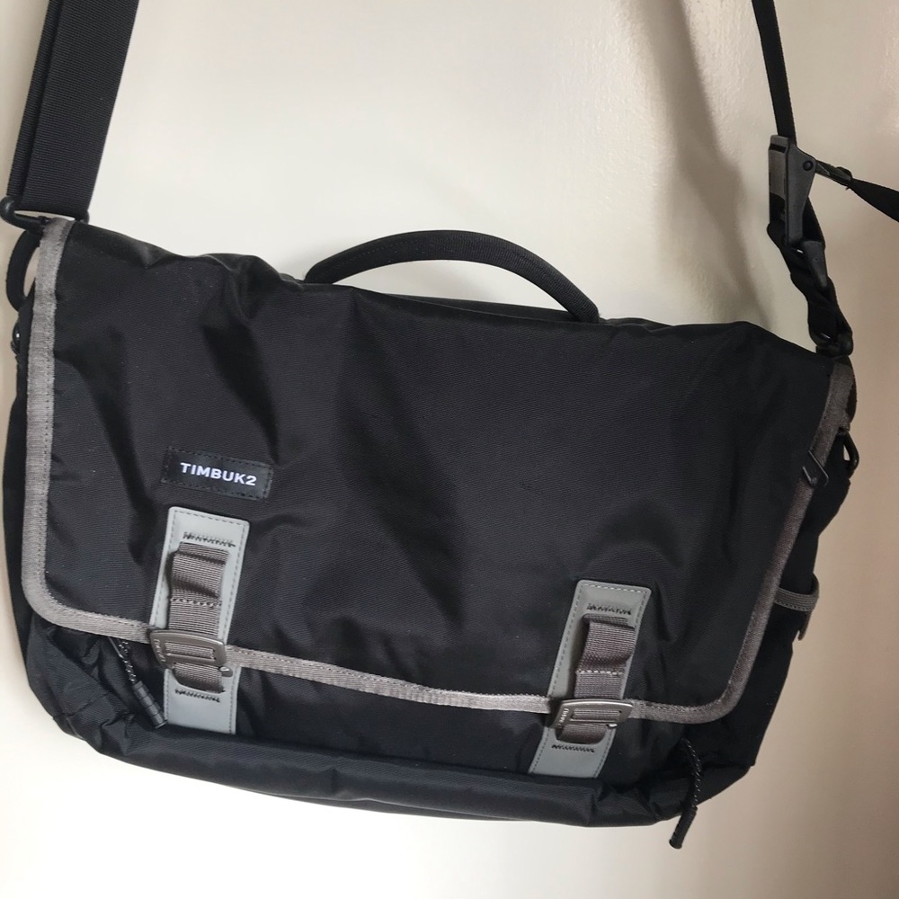 Timbuk2 messenger bag. Normal size